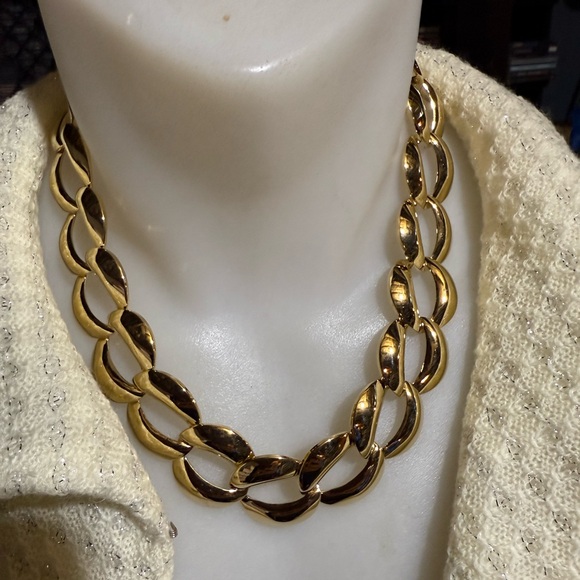 Vintage Gold Statement Necklace - Picture 1 of 4